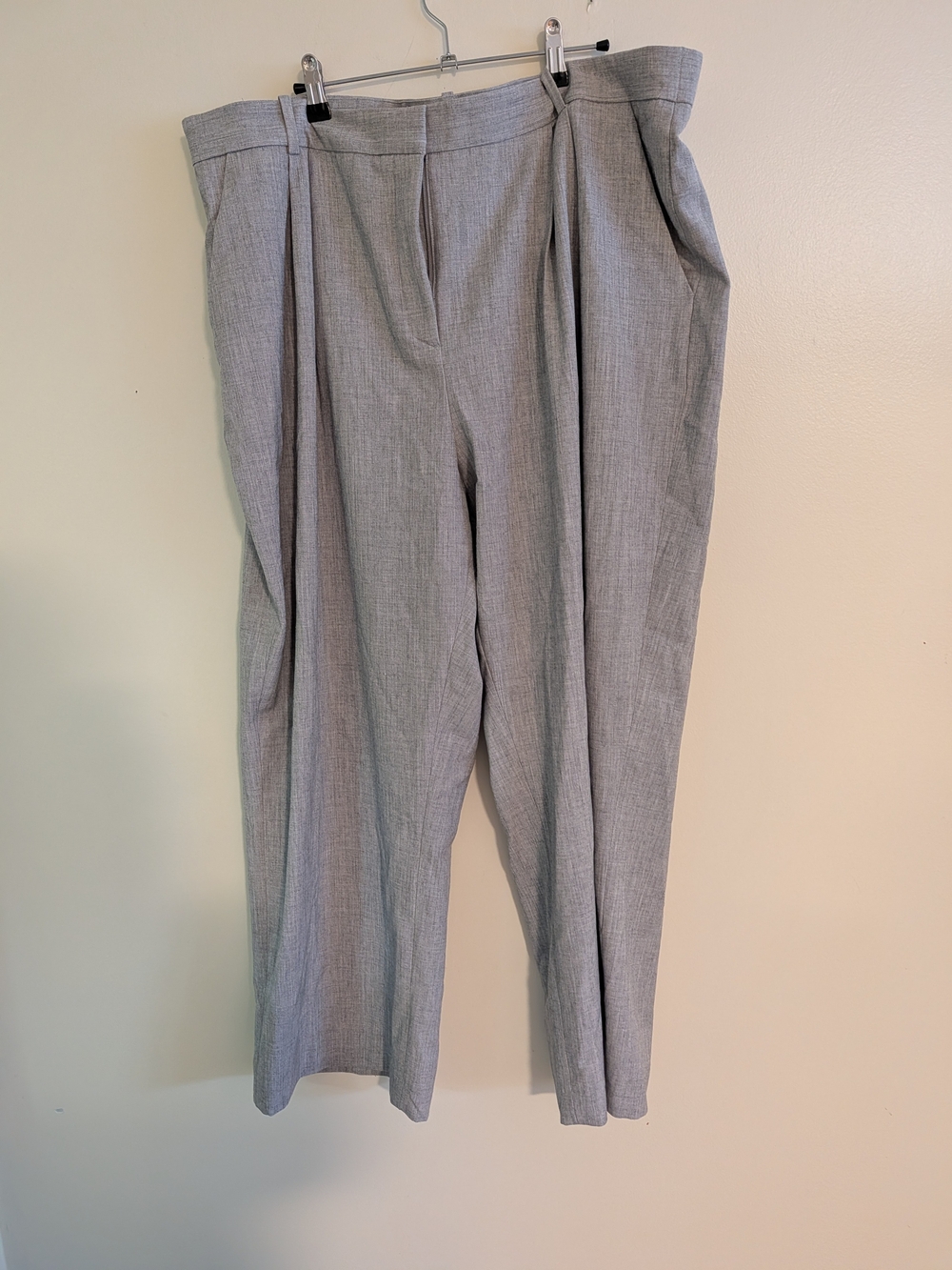 Abercrombie & Fitch Light Gray High-Waist Pleated Trousers